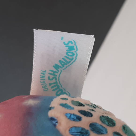 Squishmallows Prim Unicorn Rainbow Clip-On 3.5" Exclusive Rainbow Pink Blue - Picture 11 of 12